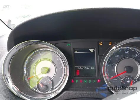 2014 Chrysler Town & Country Touring from USA, damaged, VIN 2C4RC1BGXER255802